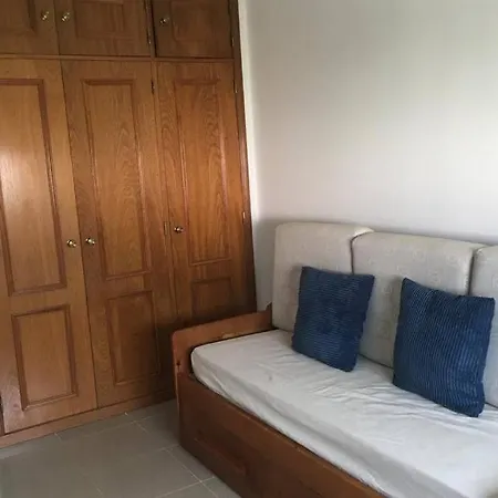 T2 Vila Real Santo Antonio Family Holidays House *