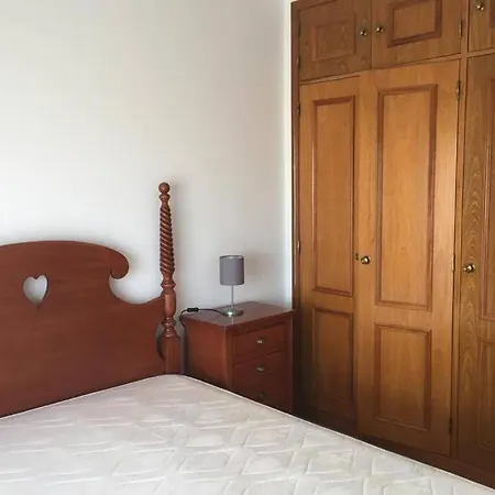 T2 Vila Real Santo Antonio Family Holidays House *